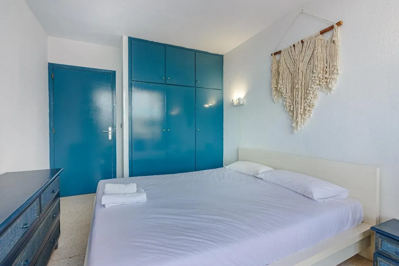 Amazing Penthouse Free Wifi Appartement Callao Salvaje 0*,  Spanje
